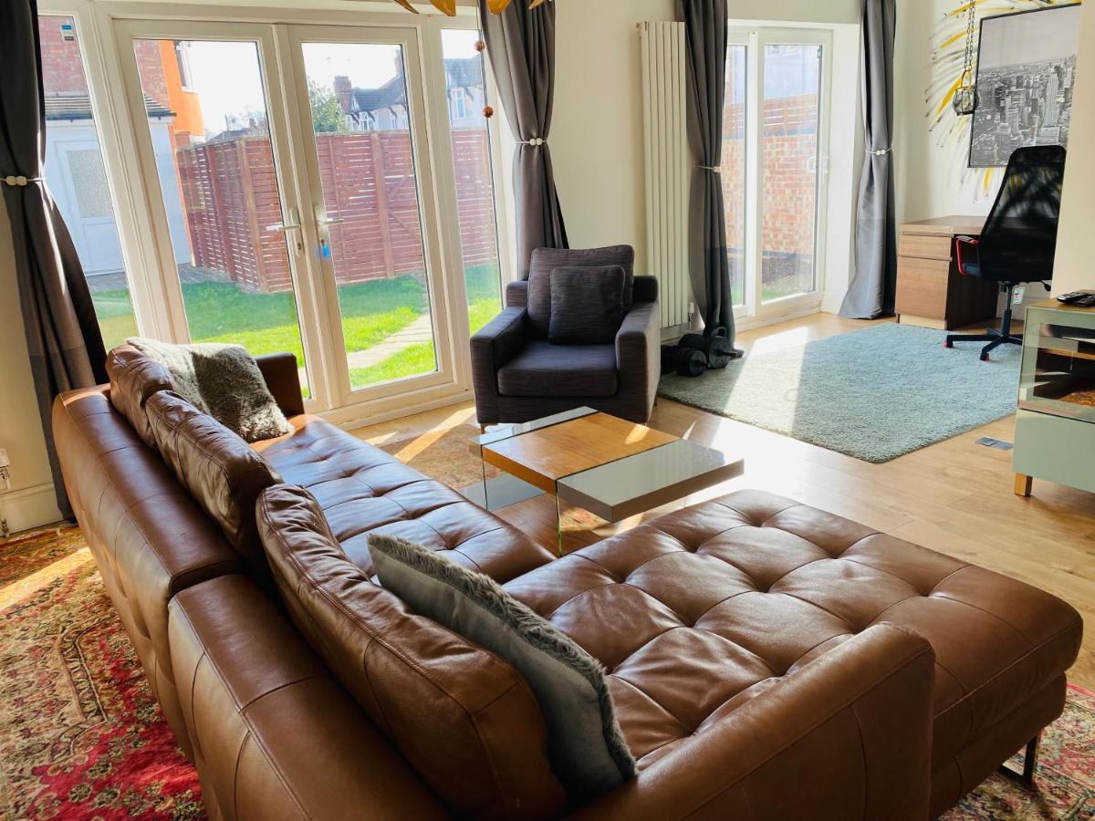 Mayors House Ideal For Groups & Business Villa Peterborough Exterior foto